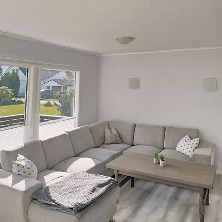 House In Nordfjord, With 4 Bedrooms Σπίτι διακοπών Nordfjordeid